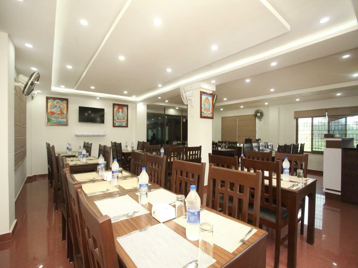 Oyo 525 Hotel Aloka Inn Rummindei Екстериор снимка