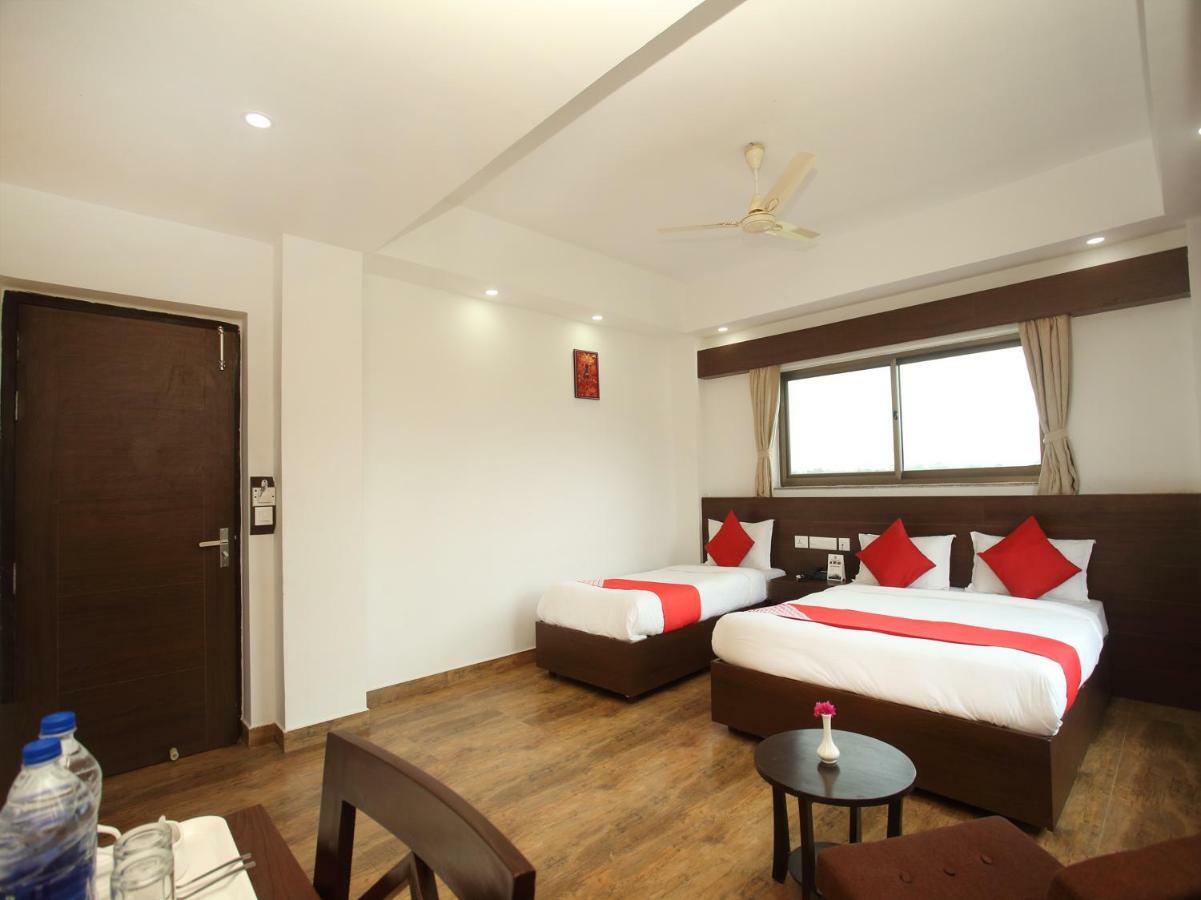 Oyo 525 Hotel Aloka Inn Rummindei Екстериор снимка