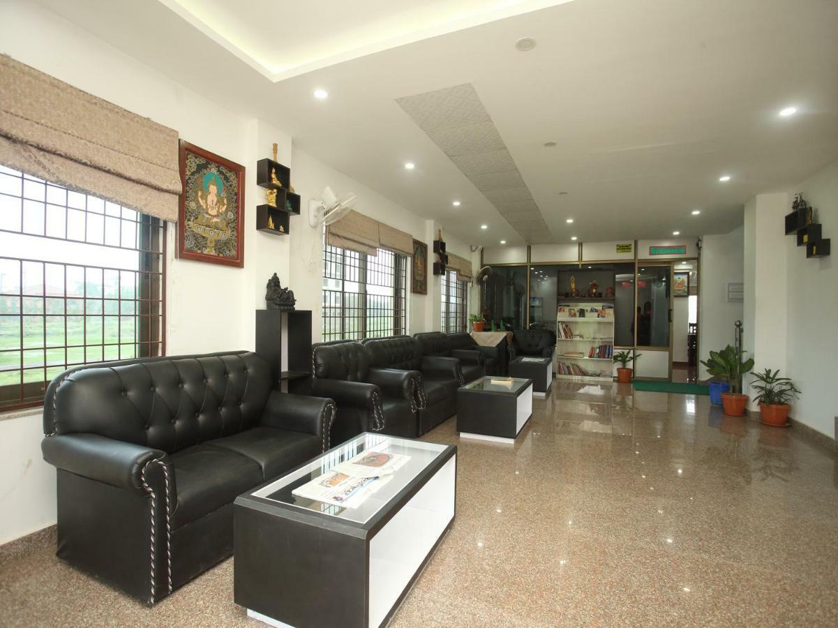 Oyo 525 Hotel Aloka Inn Rummindei Екстериор снимка